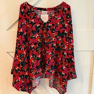 Emily Wonder Floral V-Neck Top M/L New with Tags Boho Relaxed Fit
